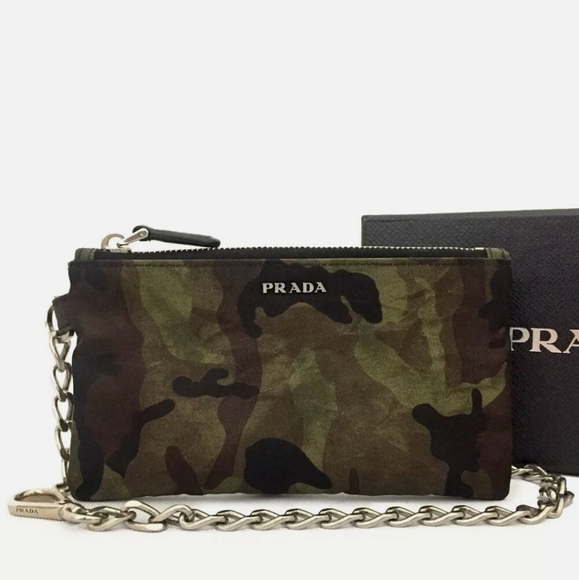 AUTHENTIC PRADA CAMOUFLAGE CHAIN POUCH /A2404 - Picture 2 of 12